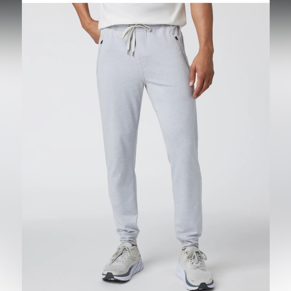 Vuori Ponto Performance Jogger, size medium in platinum heather